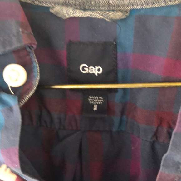 Lot of 3 mens small GAP patterned shirts - Picture 5 of 7